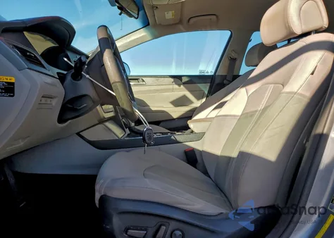 2015 Hyundai Sonata Se z USA, uszkodzony, nr VIN 5NPE24AF3FH158905